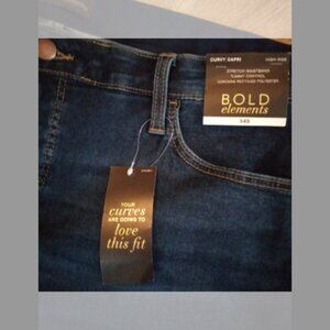 Bold Elements High Rise Curvy Capri.